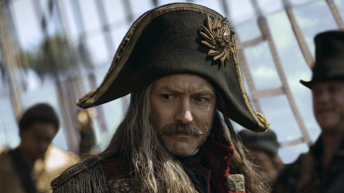 peter pan and wendy review captain hook Peter Pan and Wendy  Hotstar