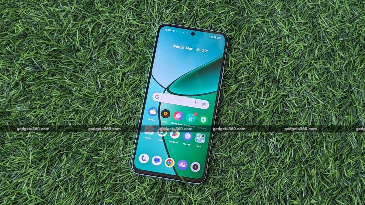 realme 12 plus fi 2 realme-12-plus-front