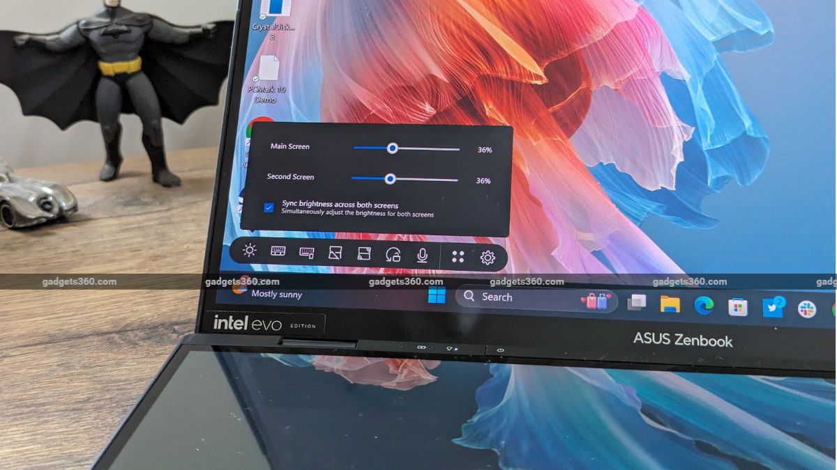 asus zenbook duo 2024 review15 zenbook-duo-2024-review14