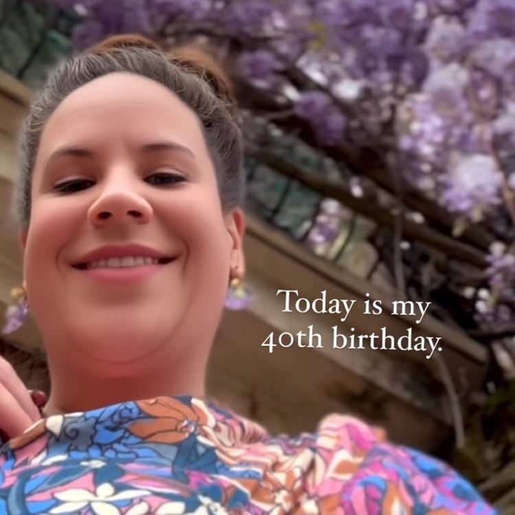 My Big Fat Fabulous Life: Whitney Thore